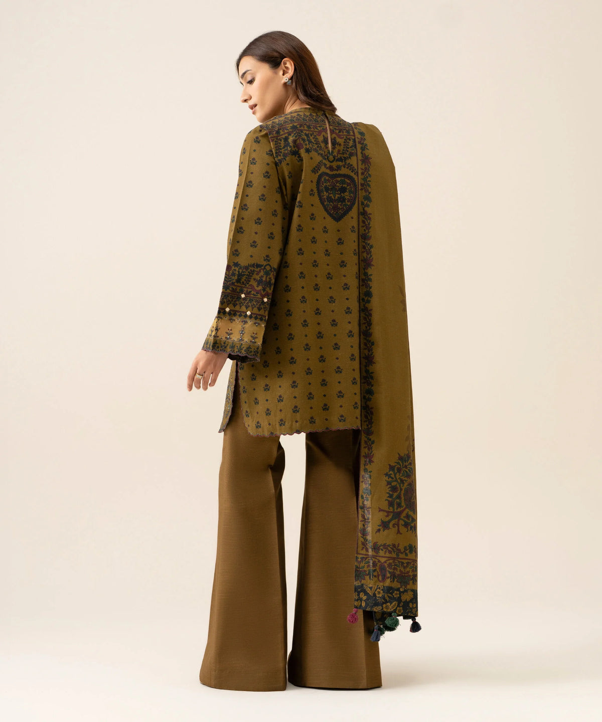 3 PIECE - EMBROIDERED LIGHT KHADDAR SUIT