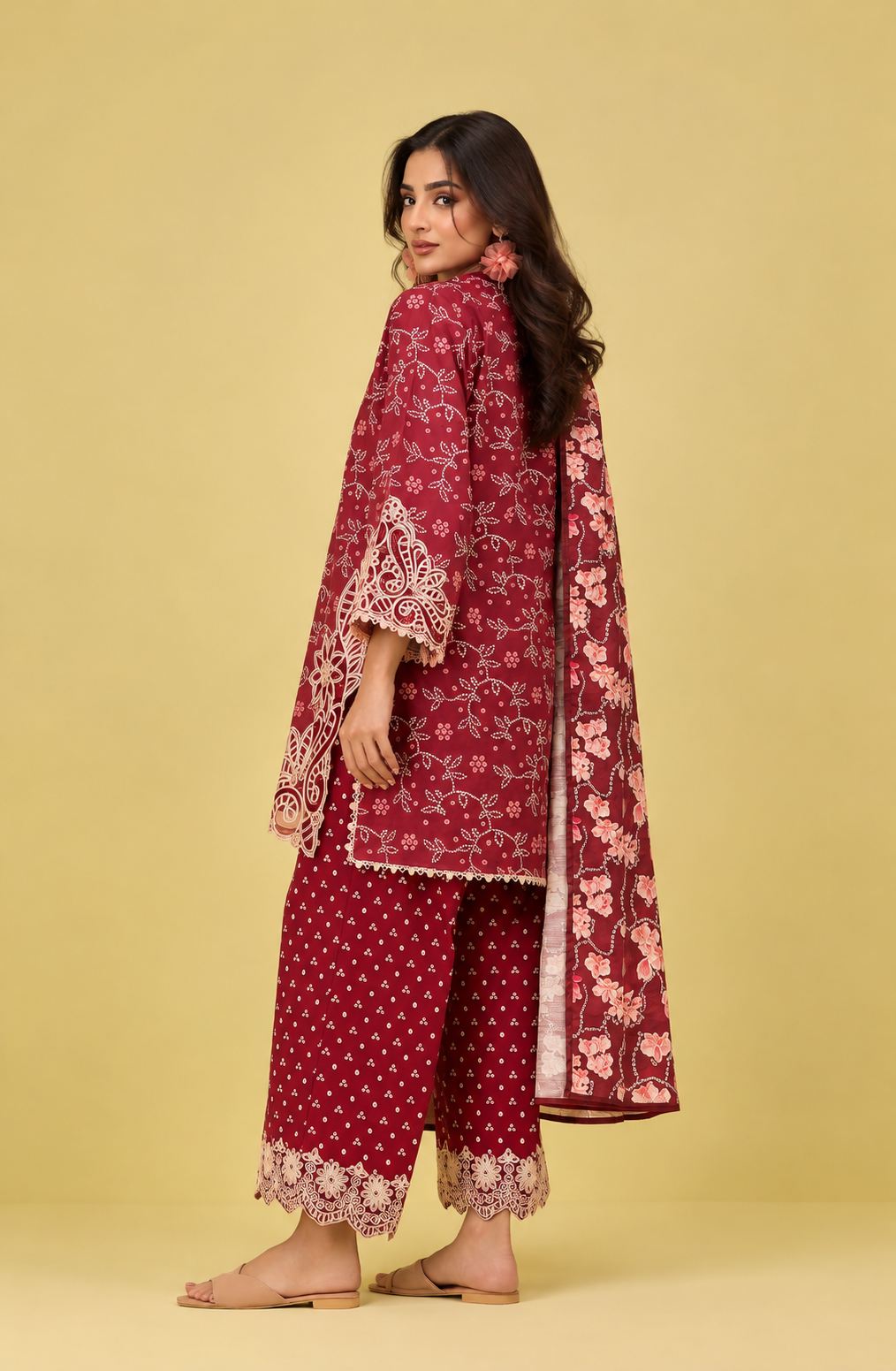 Unstitched | 3 Piece |Khaddar embroidered